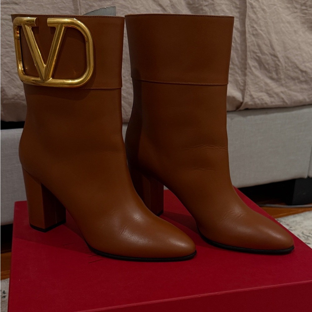 Brown Valentino Booties
